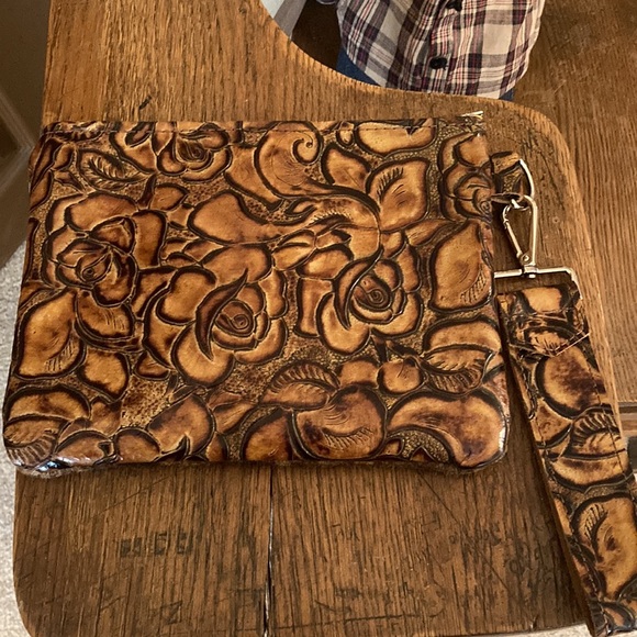 Merrick’s Custom Leather Clutch NWOT